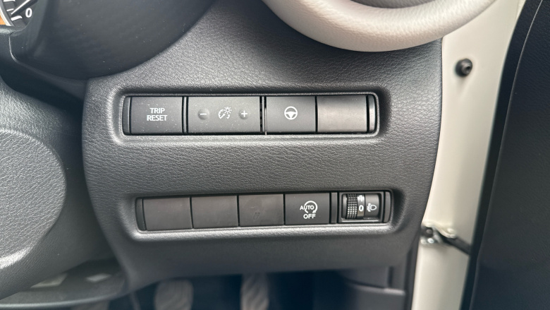 Nissan Juke 1.0 DiG-T 114 Tekna+ 5dr Petrol Hatchback